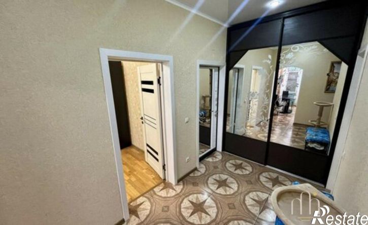 3-комн квартира ул Казбекская, 15,  д. 15