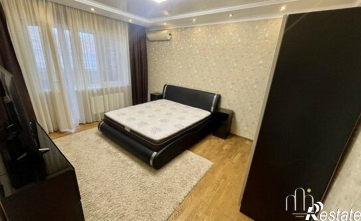 3-комн квартира ул Казбекская, 15,  д. 15
