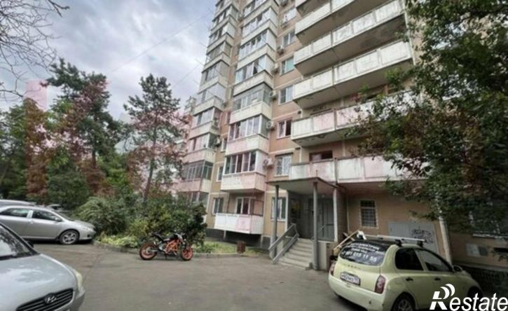 1-комн квартира ул им. 70-летия Октября, 12/1,  д. 12/1