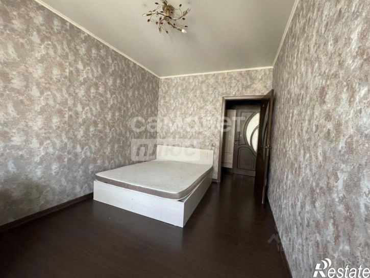 2-комн квартира ул им. Сергея Есенина, 82/4,  д. 82/4