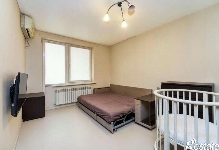 1-комн квартира Ангарский пр-д, 10,  д. 10