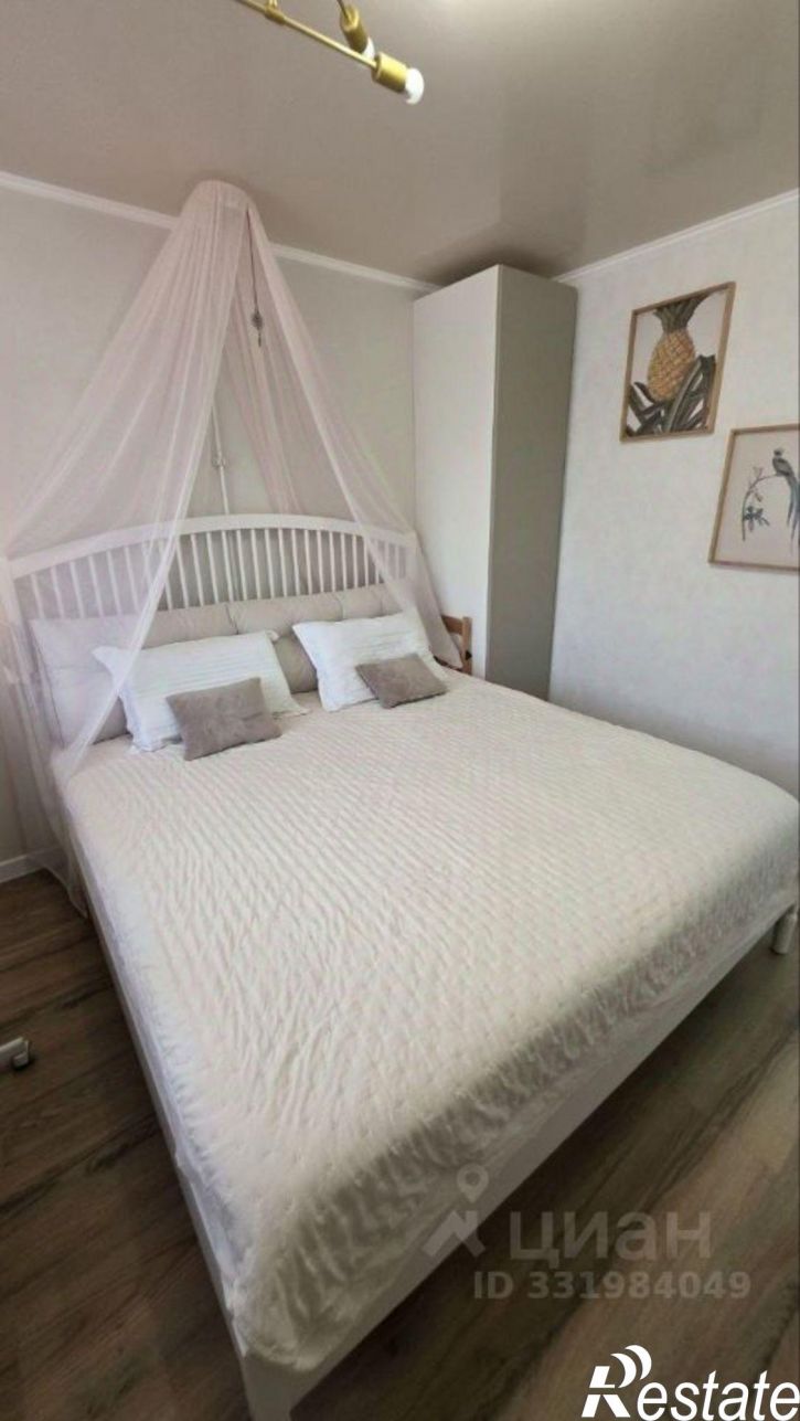 2-комн квартира пр-кт Чекистов, 27,  д. 27