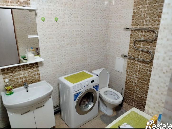 1-комн квартира ул им. 40-летия Победы, 137,  д. 137
