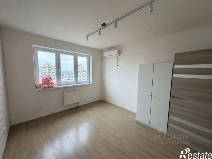 3-комн квартира ул им. генерала И.Л. Шифрина, 1,  д. 1