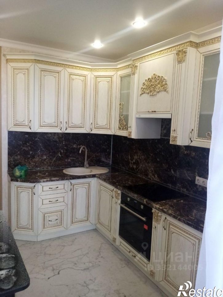1-комн квартира ул им. Комарова В.М., 21Б,  д. 21Б