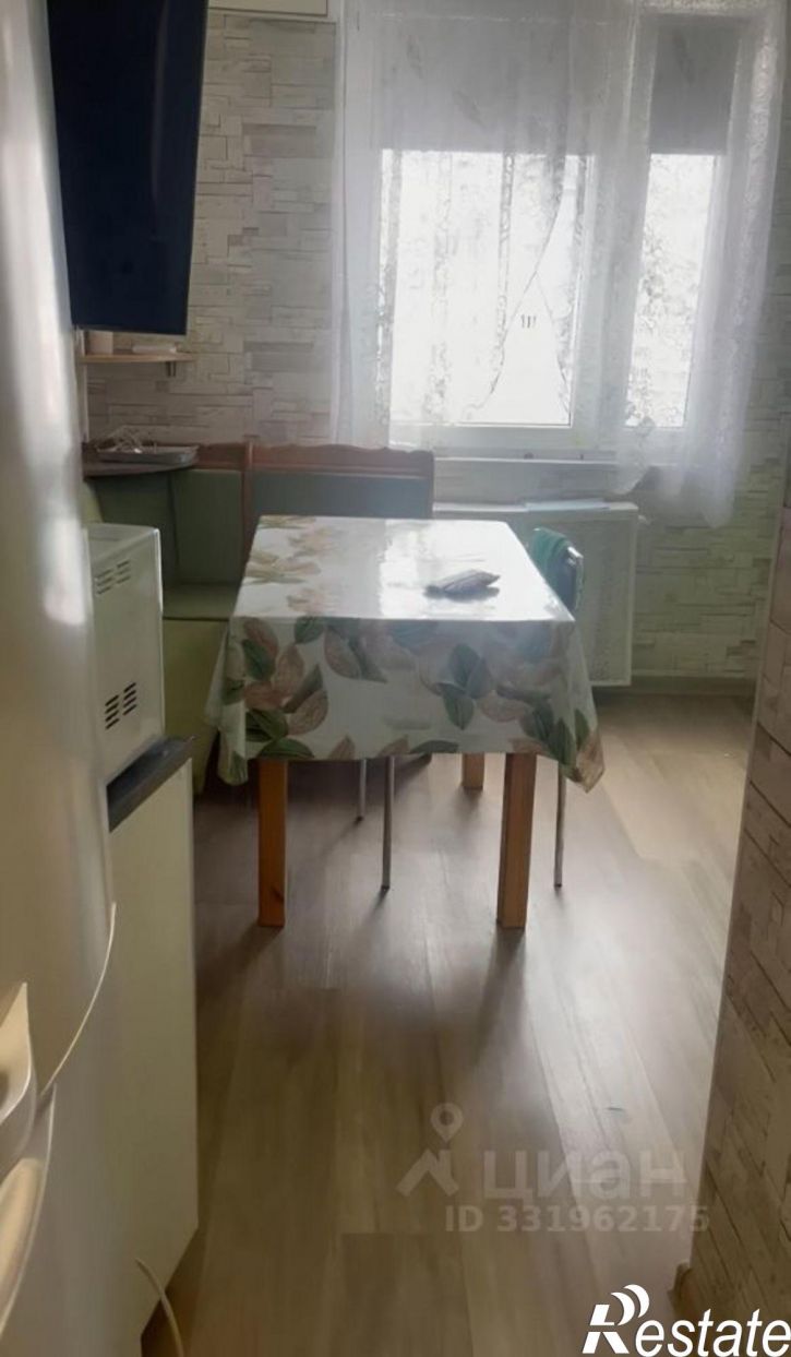 2-комн квартира ул им. Тургенева, 179,  д. 179