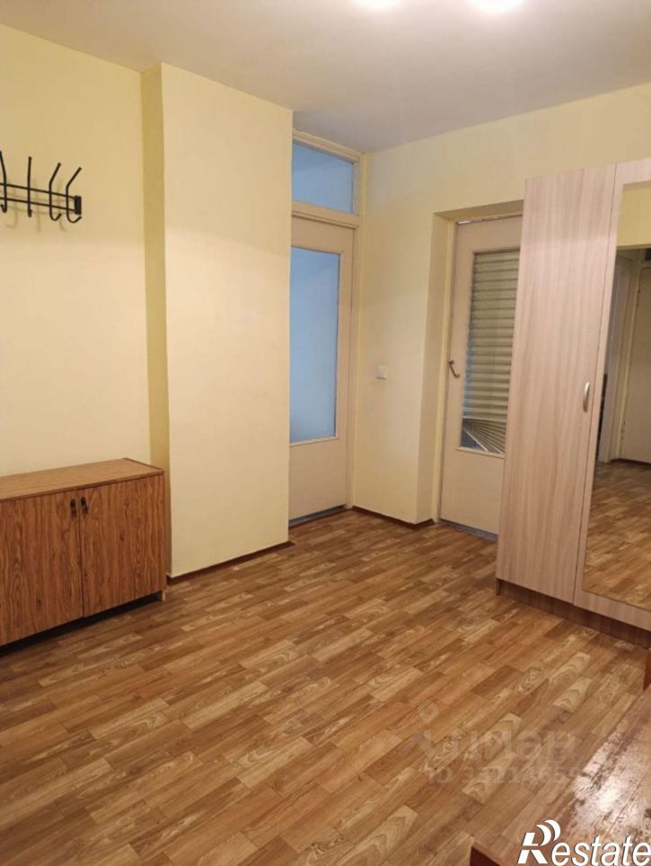 2-комн квартира ул им. 40-летия Победы, 33/11,  д. 33/11