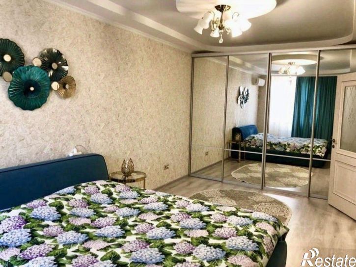 3-комн квартира ул им. Ивана Кияшко, 2,  д. 2