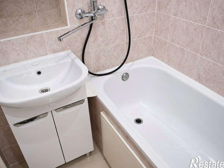 3-комн квартира пр-д им. Репина, 38,  д. 38