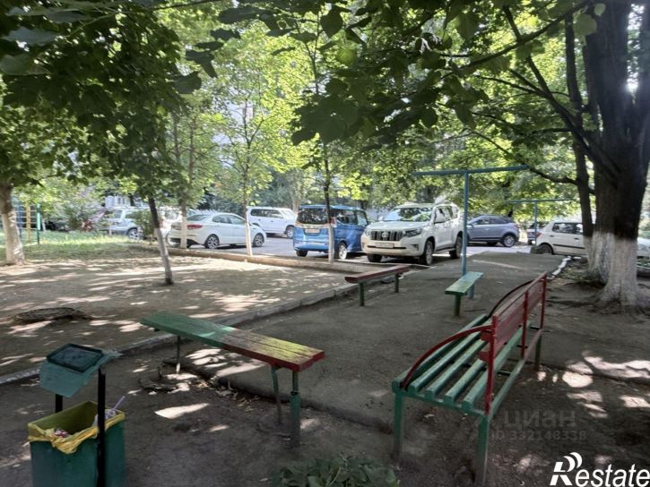 3-комн квартира ул Симферопольская, 12,  д. 12