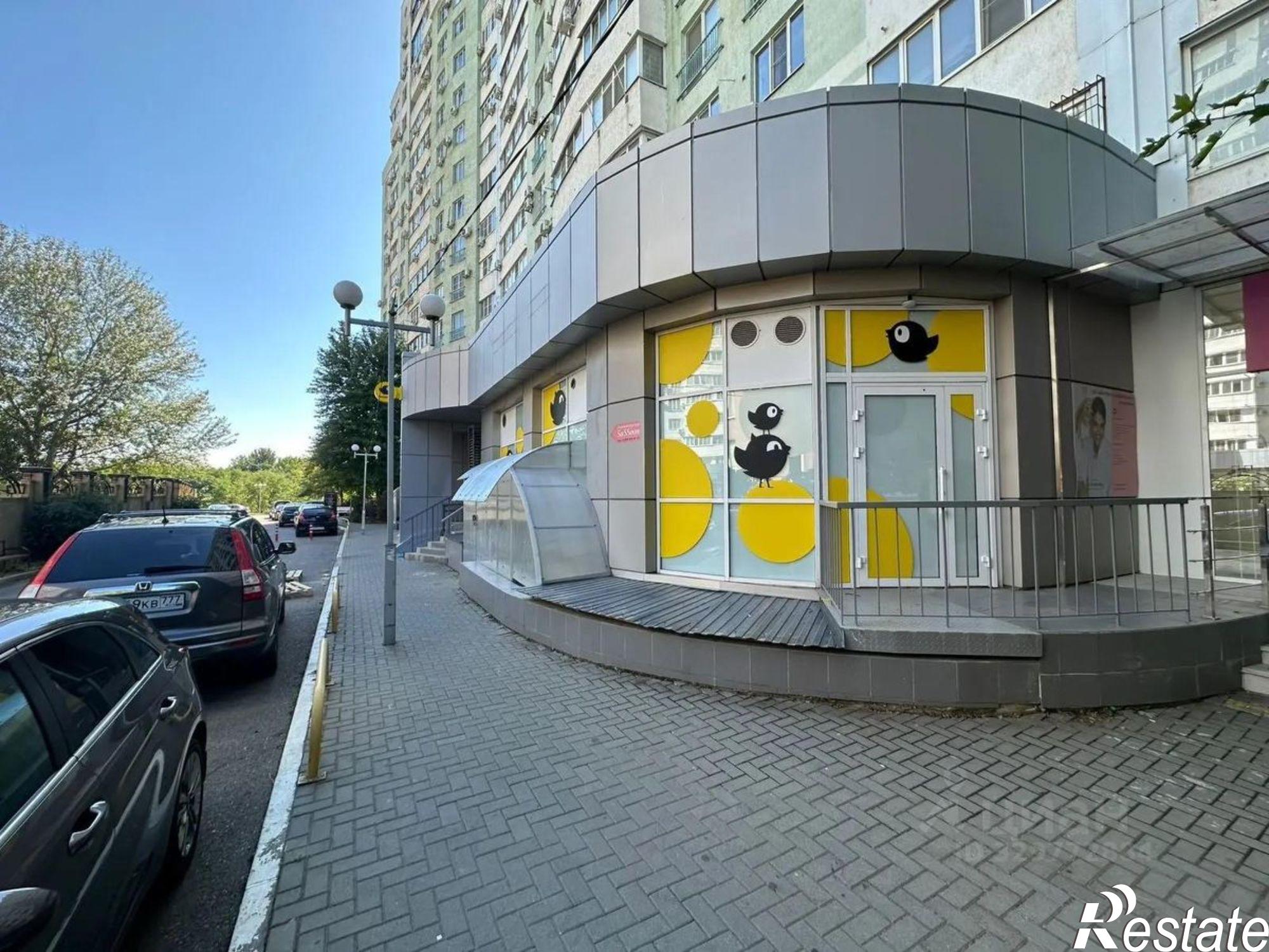 Купить торговое помещение за 84 866 300 рублей на ул Сормовская, 105