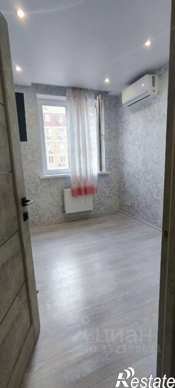 2-комн квартира ул им. Цезаря Куникова, 24 3,  д. 24 3,  к. 3