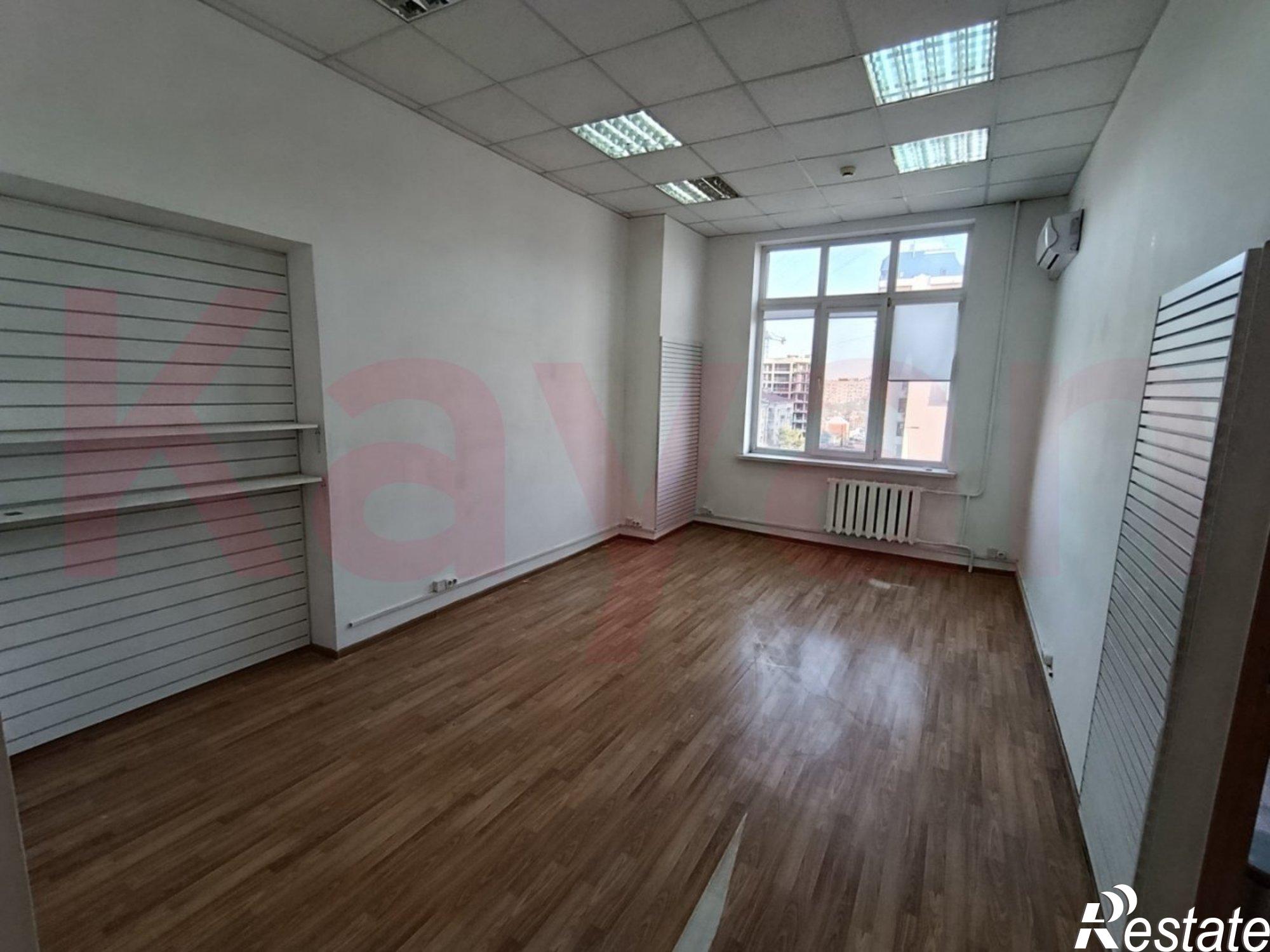 Сдать офис, помещение под офис за 37 716 рублей на Красная ул.
