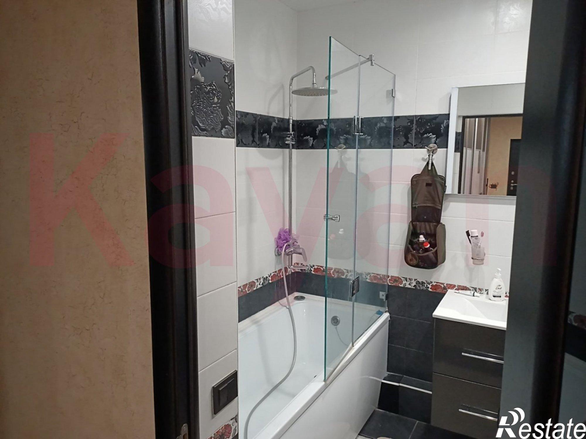 Купить квартиру за 12 500 000 рублей на им. Селезнева ул.