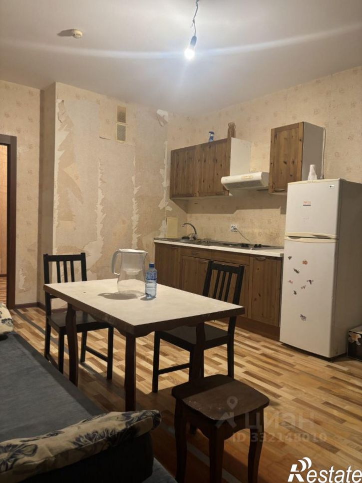2-комн квартира ул им. Александра Покрышкина, 4/10,  д. 4/10