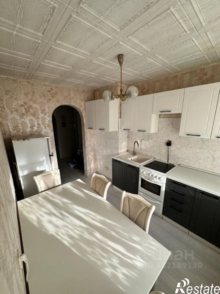 2-комн квартира ул им. 70-летия Октября, 12/2,  д. 12/2