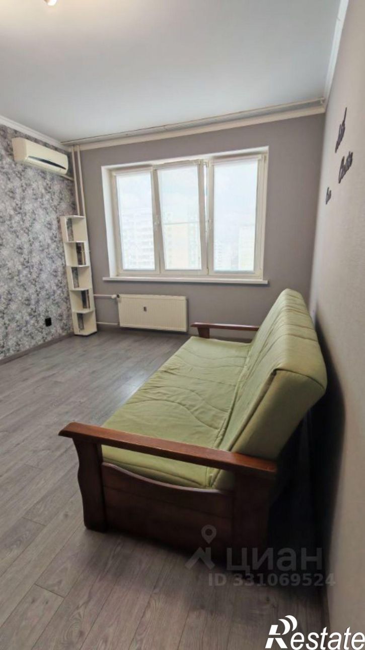 1-комн квартира пр-кт им. писателя Знаменского, 10,  д. 10