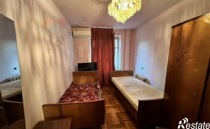 3-комн квартира ул Симферопольская, 40,  д. 40