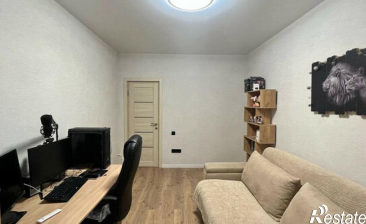 2-комн квартира ул им. Евгении Жигуленко, 3 1,  д. 3 1,  к. 1