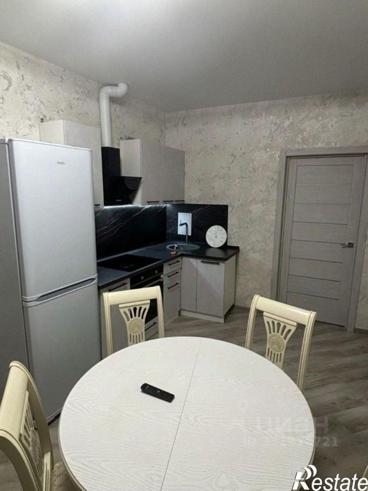 1-комн квартира микрорайон Любимово, 8