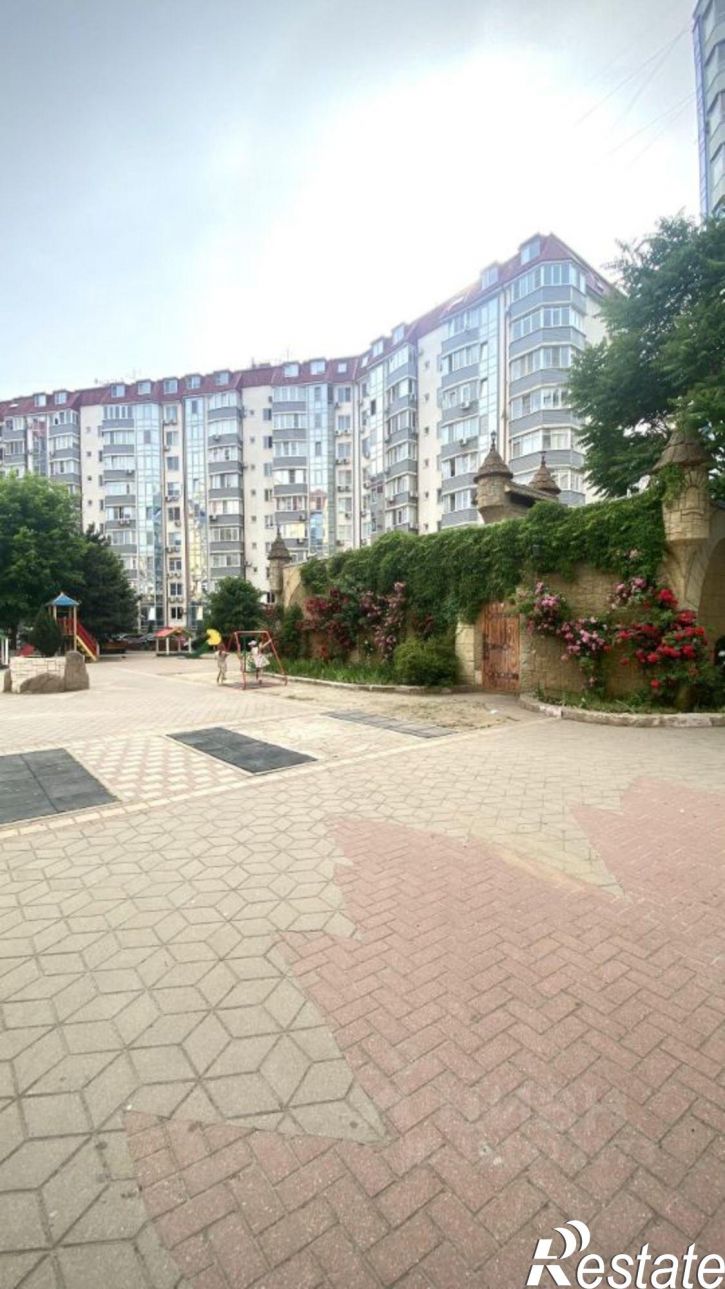 3-комн квартира ул им. Архитектора Ишунина, 4,  д. 4