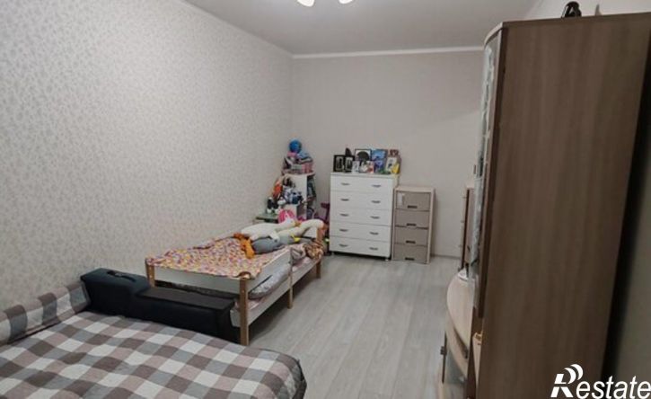 1-комн квартира ул Защитников Отечества, 3,  д. 3
