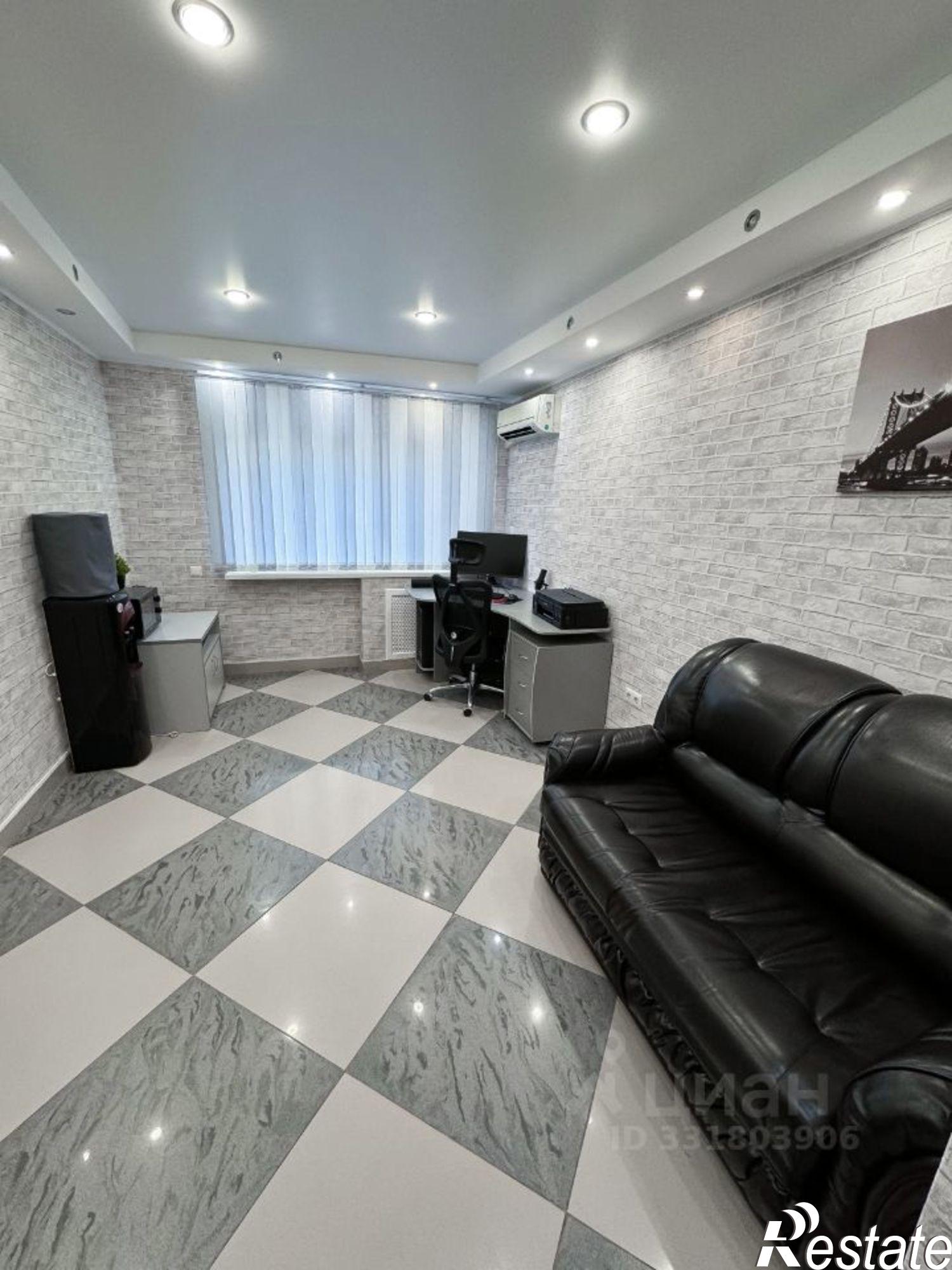 Купить офис, помещение под офис за 2 977 100 рублей на ул им. Атарбекова, 52