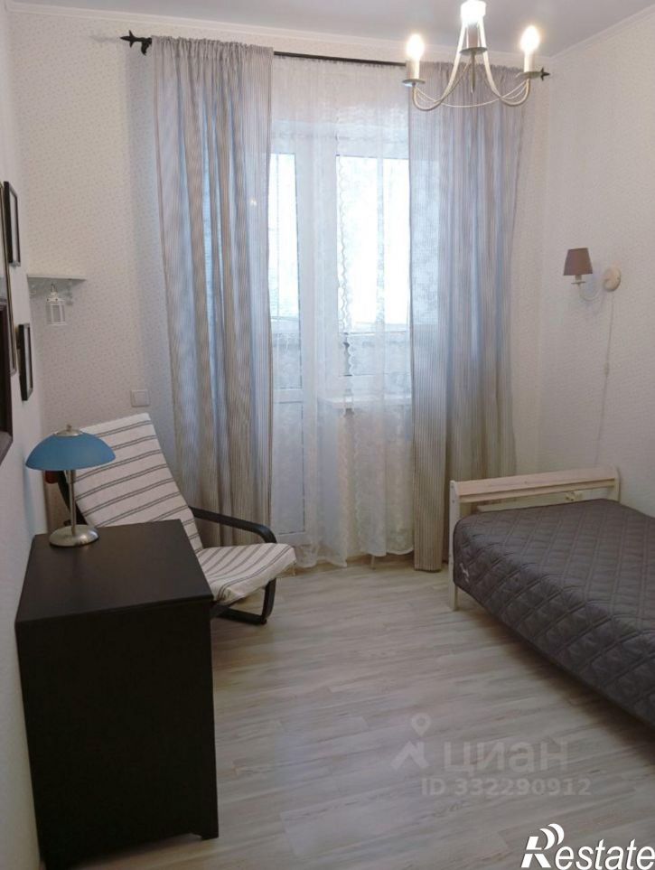 2-комн квартира ул им. 70-летия Октября, 1/1,  д. 1/1