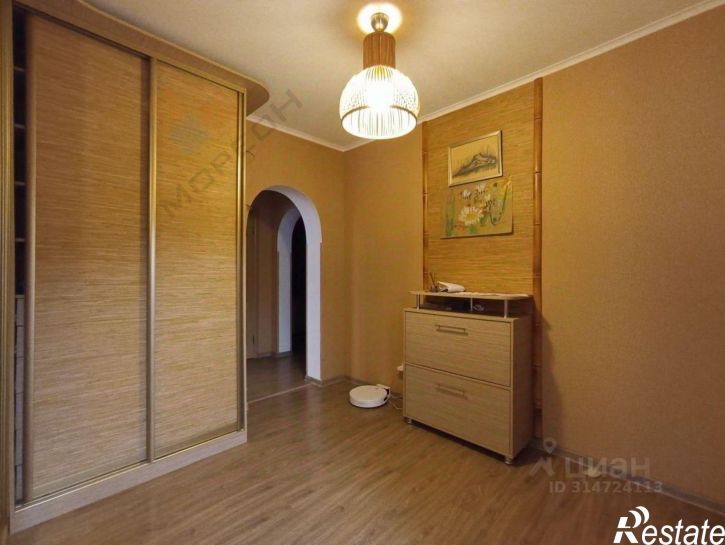 3-комн квартира ул Алтайская, 4/2,  д. 4/2