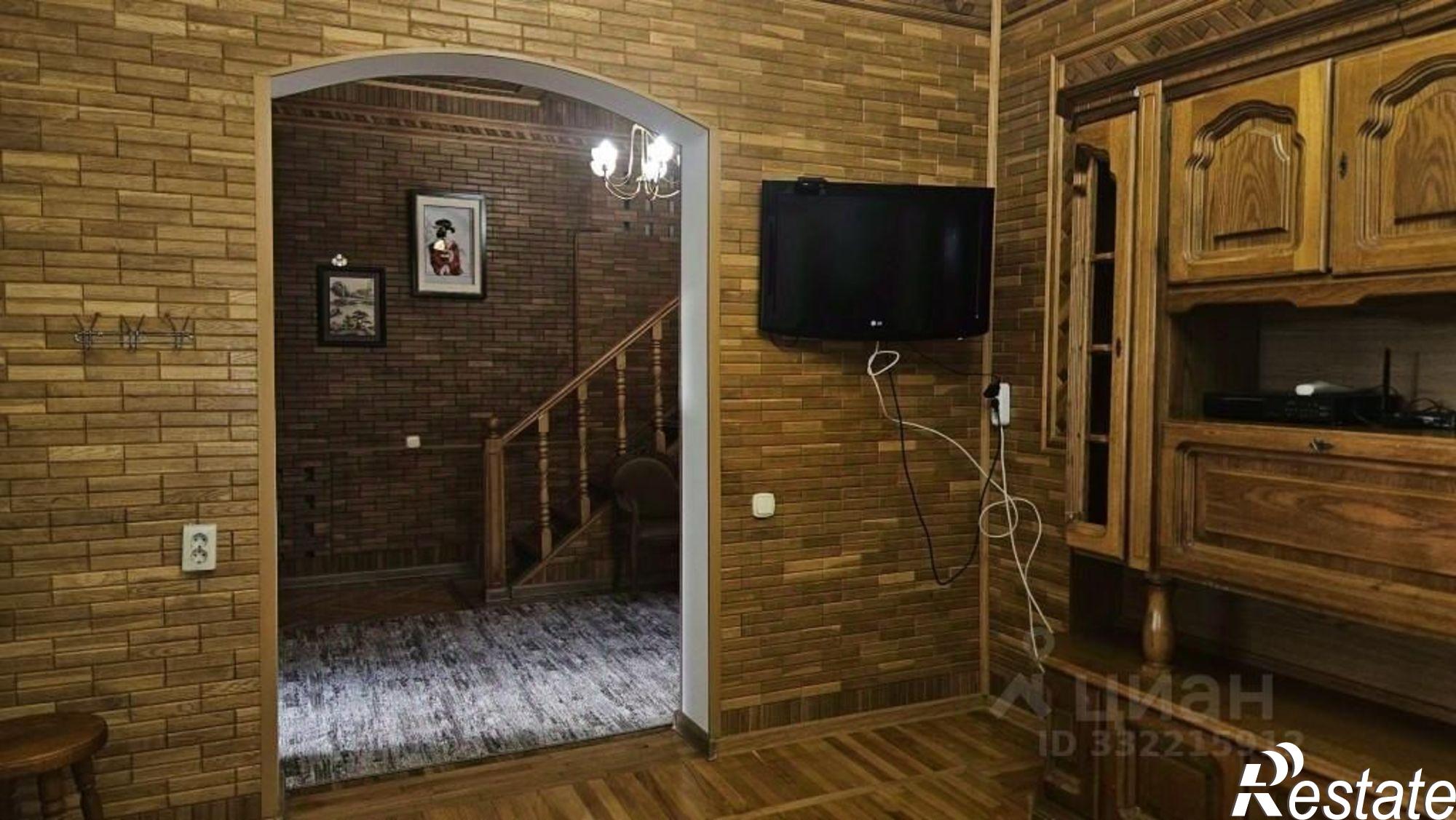 Сдать дачу, дом, коттедж за 80 000 рублей на ул Туапсинская, 38