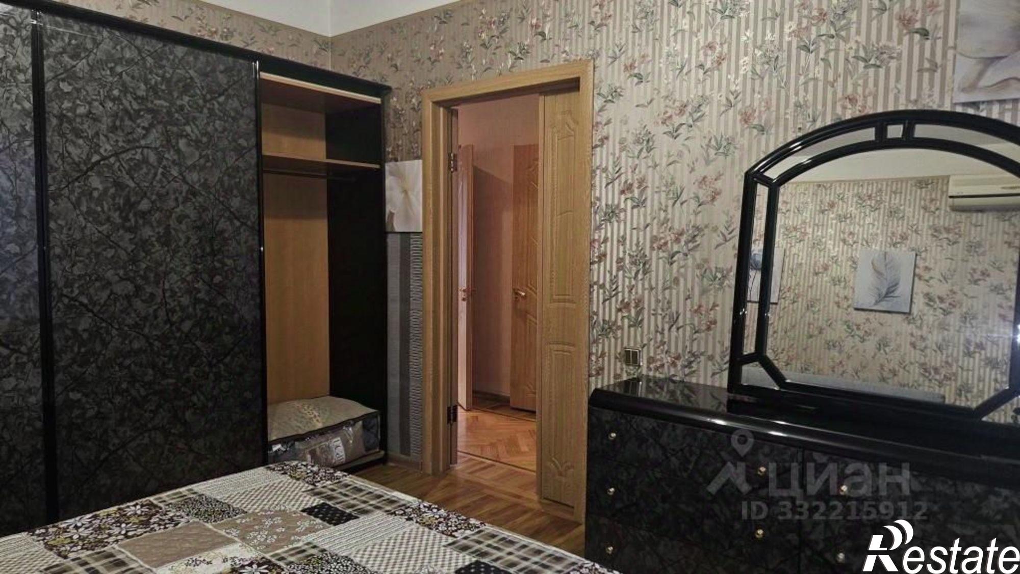 Сдать дачу, дом, коттедж за 80 000 рублей на ул Туапсинская, 38