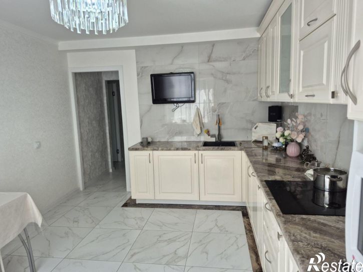 3-комн квартира ул им. Карякина, 27,  д. 27