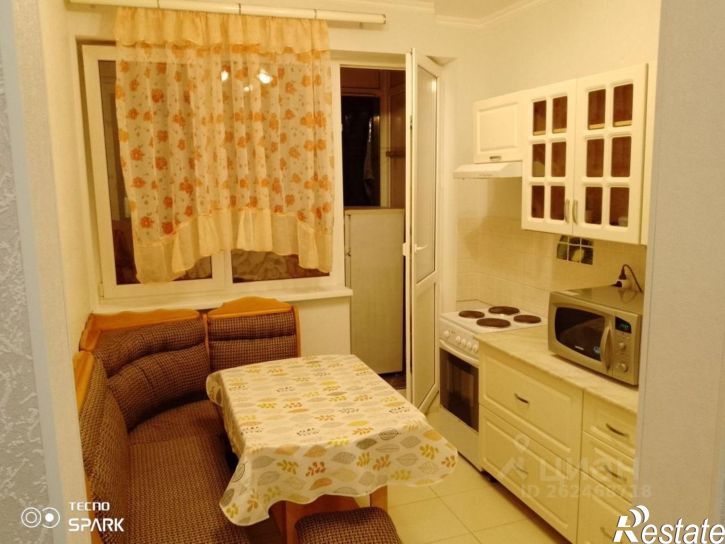 2-комн квартира ул им. Есенина, 108/6Б,  д. 108/6Б