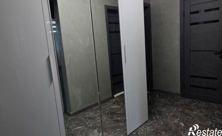 3-комн квартира ул им. генерал-лейтенанта Александра Сапрунова, 15,  д. 15