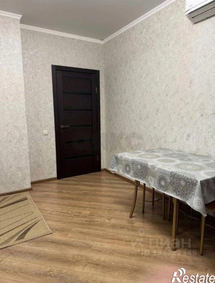 2-комн квартира ул им. Героя Яцкова И.В., 15 1,  д. 15 1,  к. 1