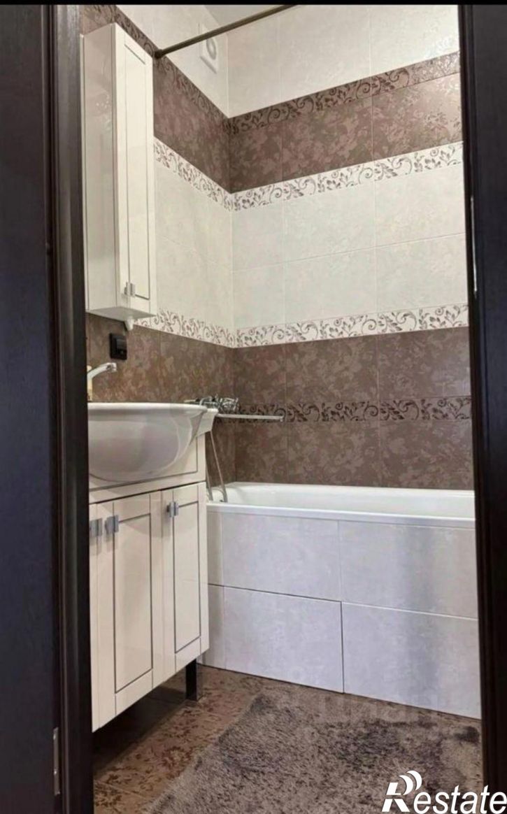 2-комн квартира ул им. Героя Яцкова И.В., 15 1,  д. 15 1,  к. 1