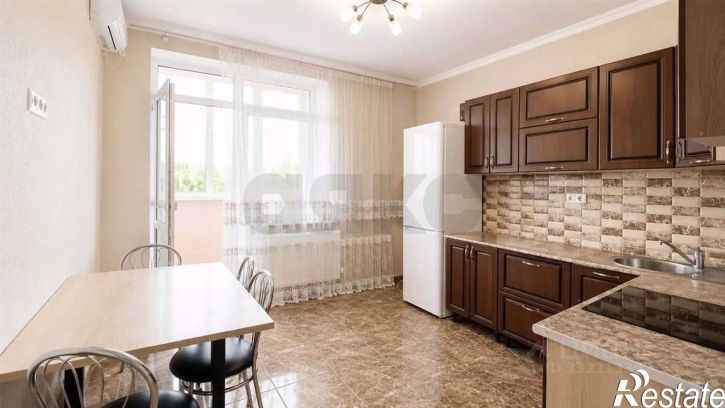 2-комн квартира ул Шоссе Нефтяников, 18,  д. 18