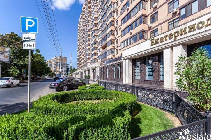2-комн квартира ул Шоссе Нефтяников, 18,  д. 18