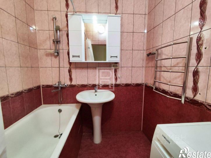 2-комн квартира ул им. Володи Головатого, 172,  д. 172