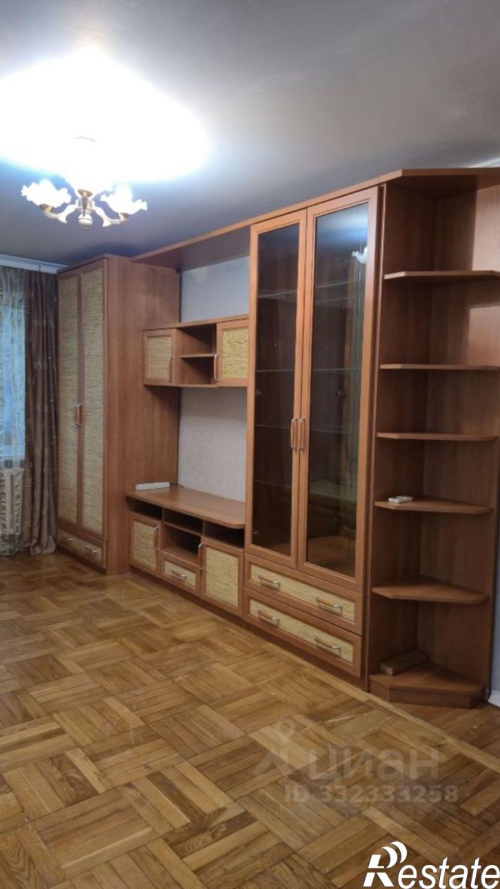 Комната пр-д 2-й им. Стасова, 60,  д. 60
