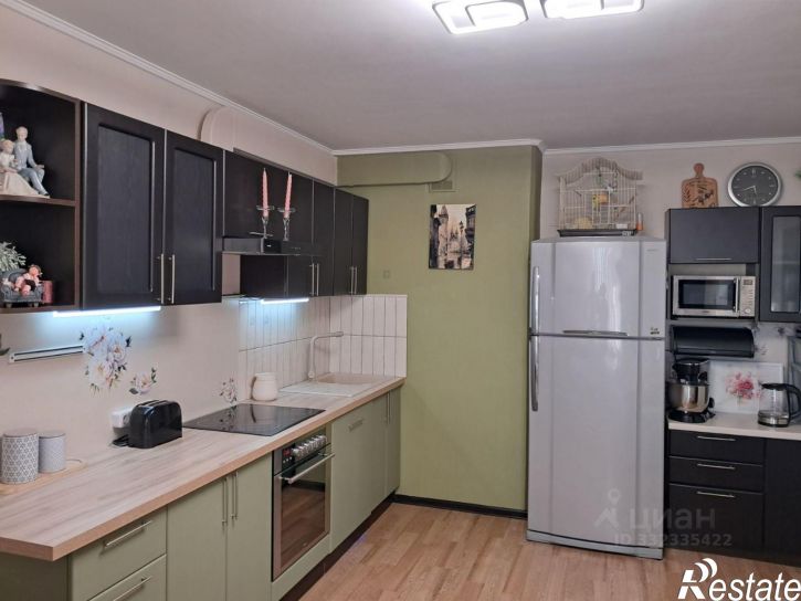 3-комн квартира пр-кт Чекистов, 22,  д. 22