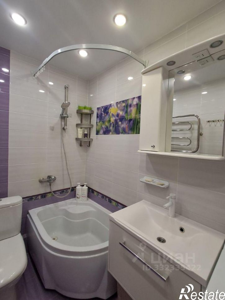 3-комн квартира пр-кт Чекистов, 22,  д. 22