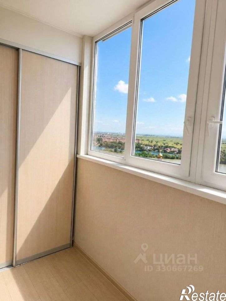 3-комн квартира ул им. 70-летия Октября, 1/1,  д. 1/1