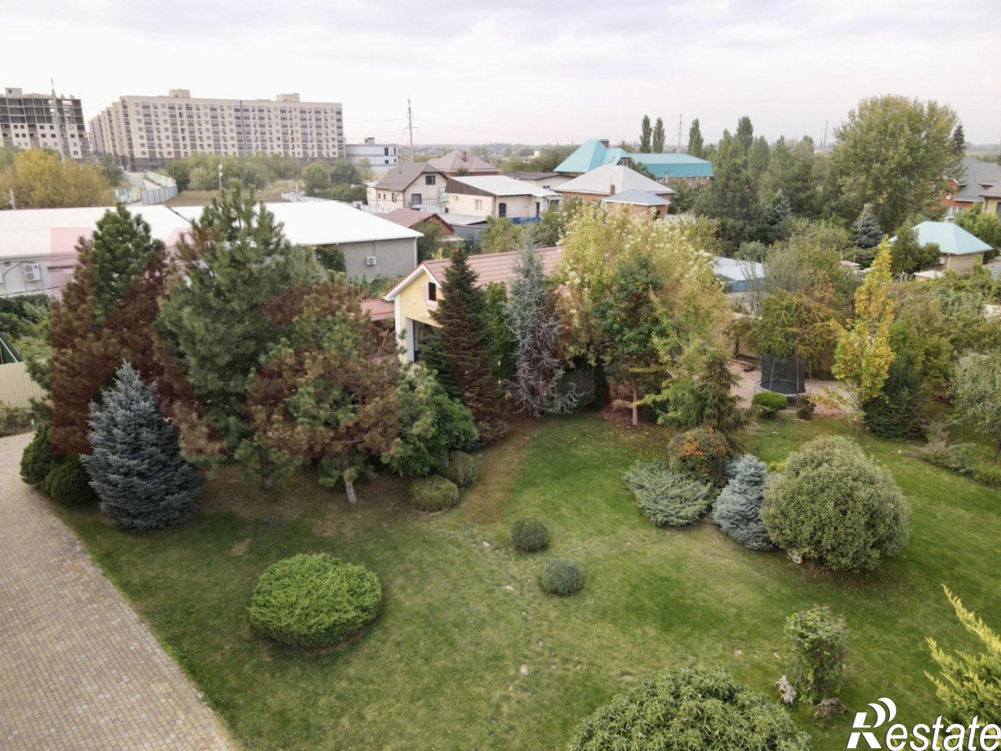 Купить дачу, дом, коттедж за 170 000 000 рублей на Троицкая ул.