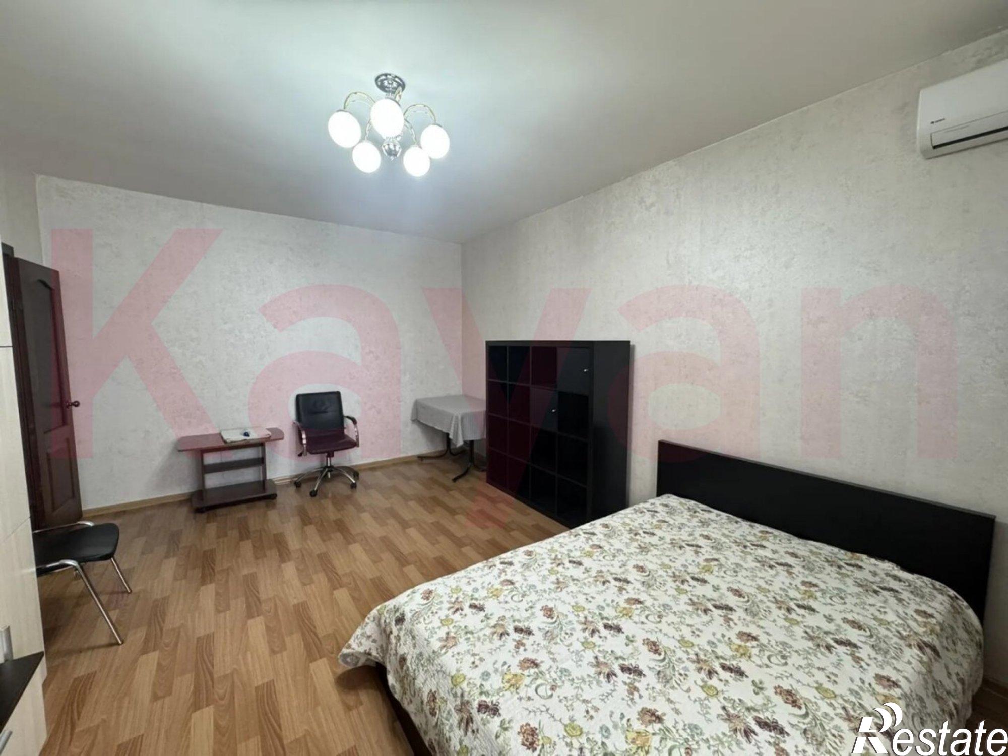 Купить квартиру за 12 400 000 рублей на Кубанская ул.