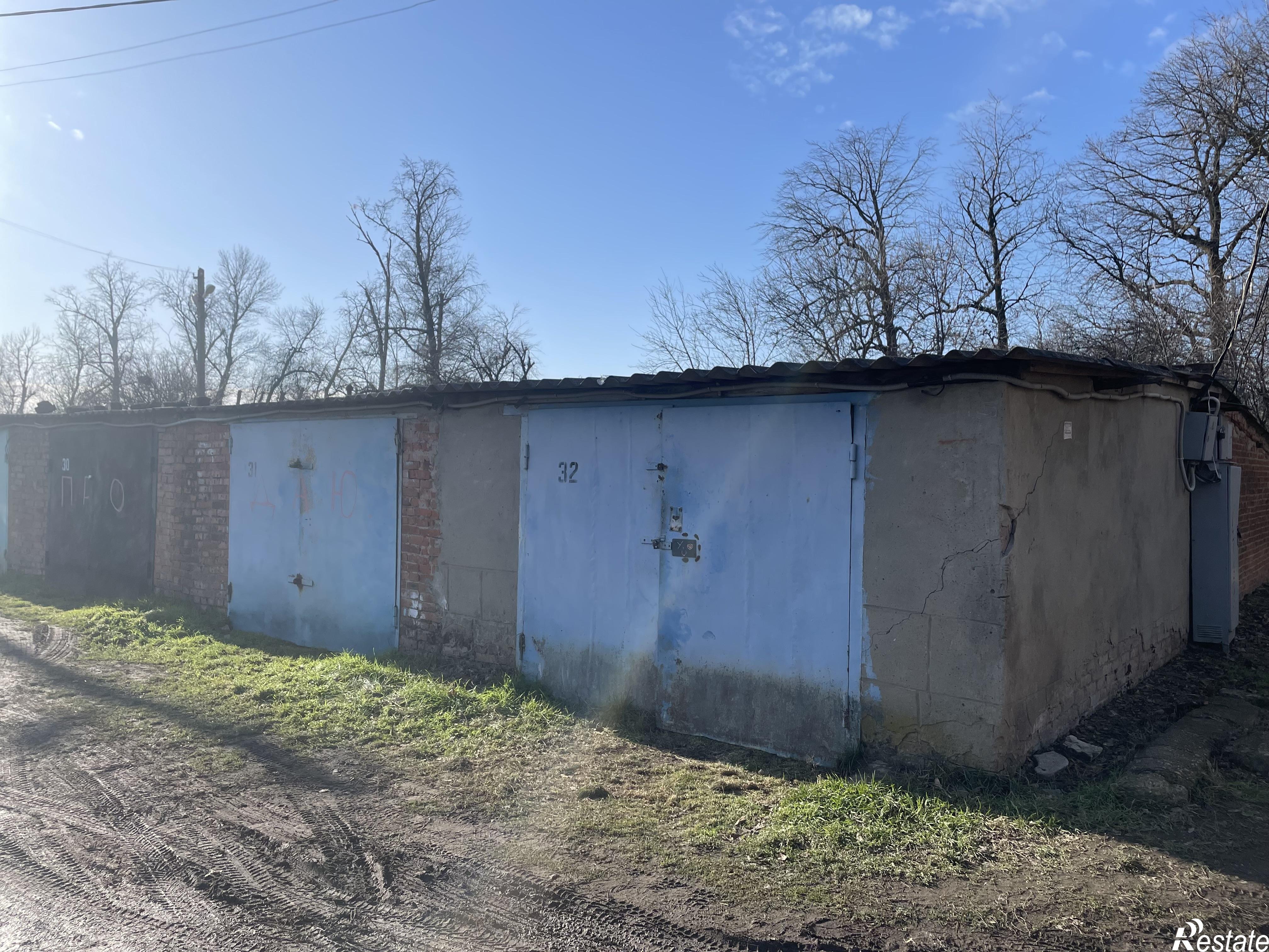 Купить гараж, место в паркинге за 1 500 000 рублей на Пос Лазурный