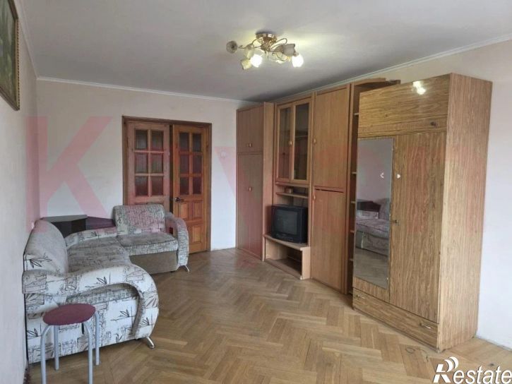 4-комн квартира им. 40-летия Победы ул.