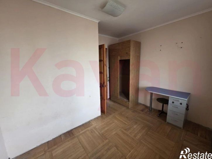 4-комн квартира им. 40-летия Победы ул.