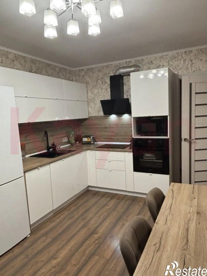 3-комн квартира им. Котлярова Н.С. ул.