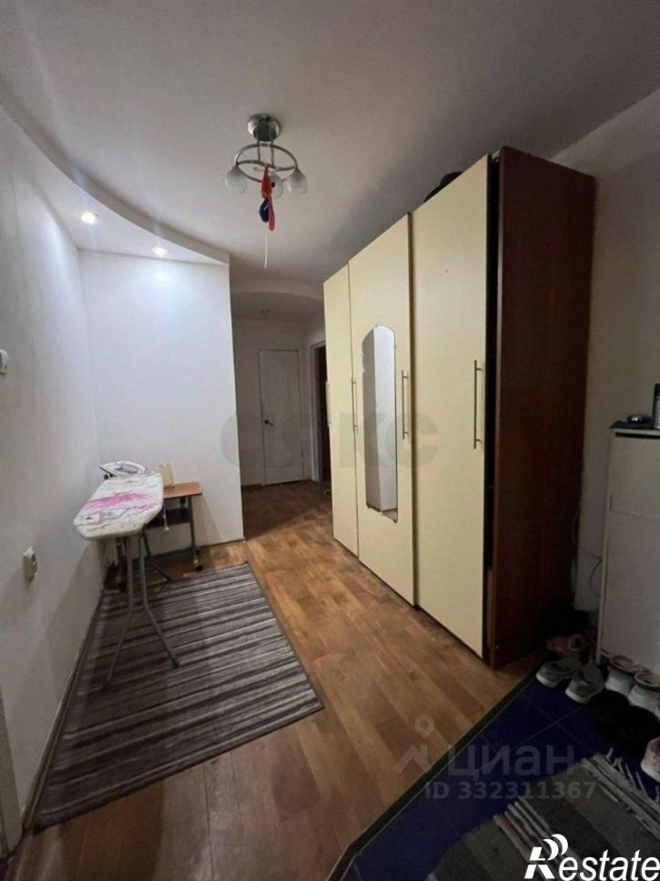 3-комн квартира пр-кт Чекистов, 4,  д. 4